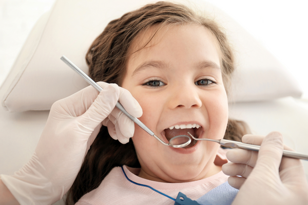¿Qué relación tienen la odontología infantil y logopedia?